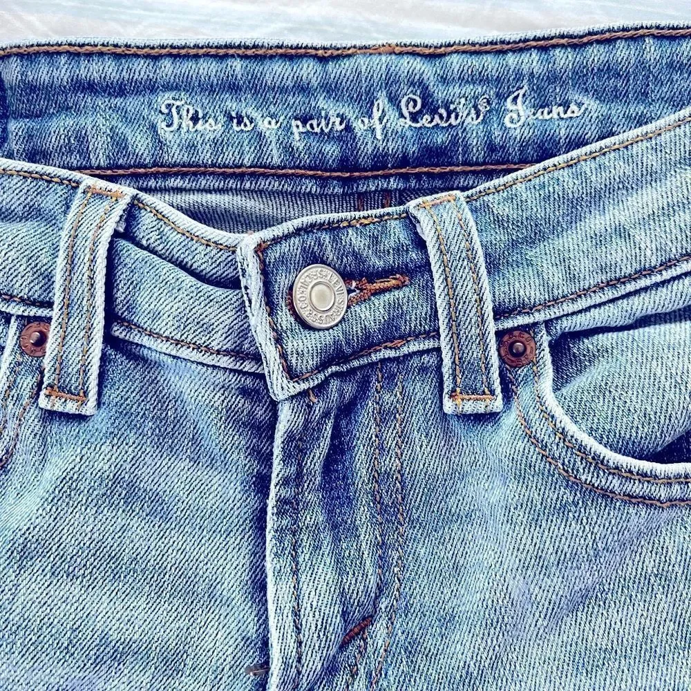 Original authentic Levi cut-off shorts; Size 1